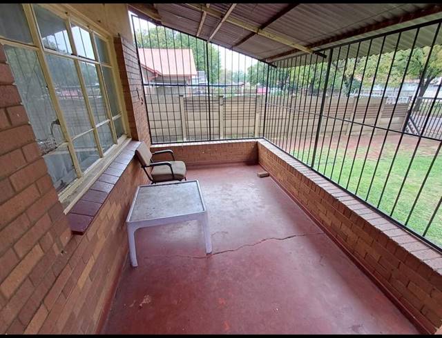 3 BEDROOM HOUSE FOR SALE IN VANDERBIJLPARK CW 6